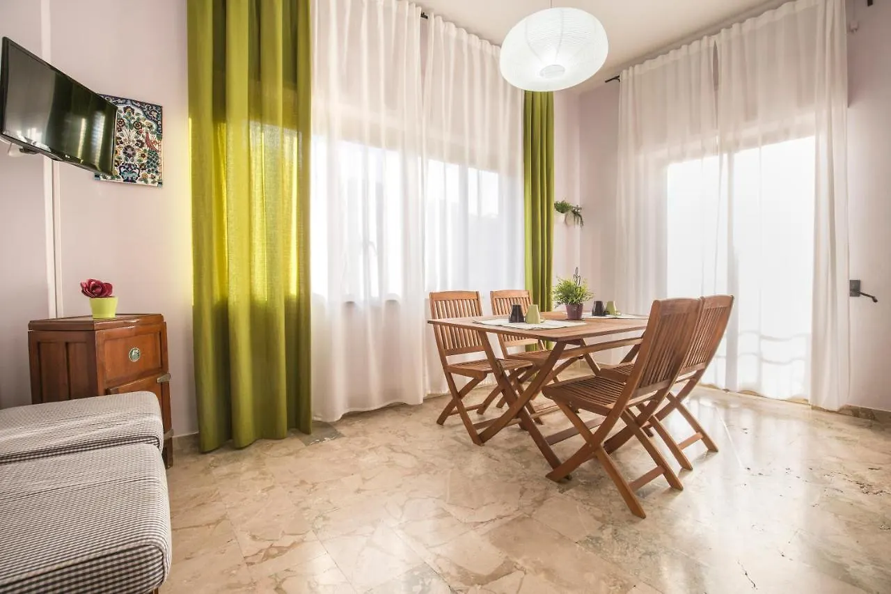 Fabiene Familyholidays Cefalù Apartman