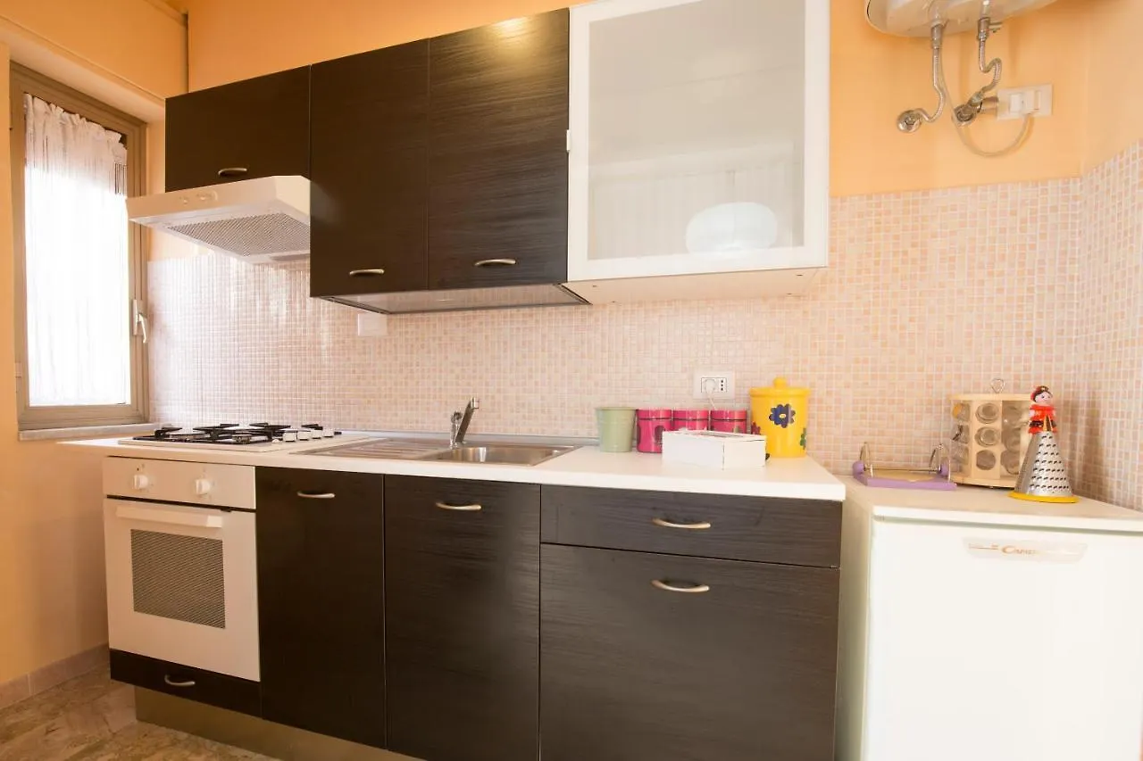 Fabiene Familyholidays Cefalù 0*,